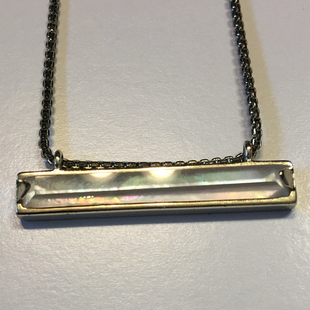 Kendra Scott LEANOR Bar Pendant Necklace Gold